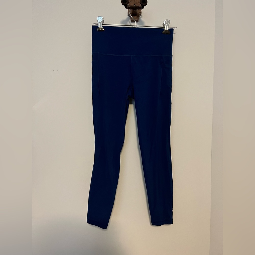 Athleta Salutation Stash Pocket II tight - Picture 4 of 5